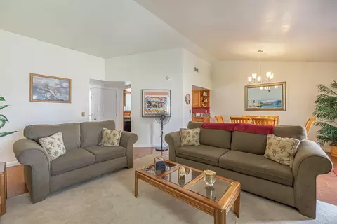 37238 Halfmoon Dr, Palmdale, CA 93550 photo 5