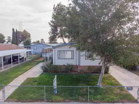 45465 25th St E #SPC 231, Lancaster, CA 93535 photo 2