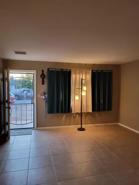 12664 Esther St, Boron, CA 93516 photo 5
