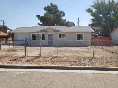 12664 Esther St, Boron, CA 93516 photo 2