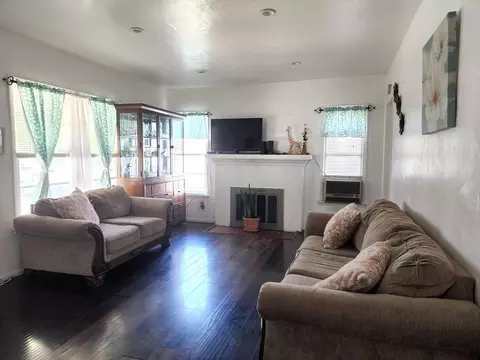 44430 Beech Ave, Lancaster, CA 93534 photo 3