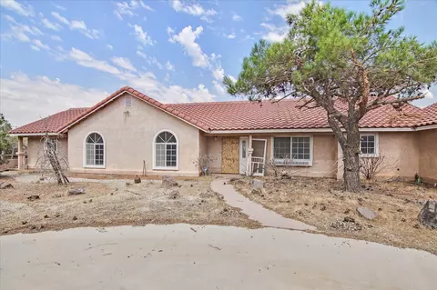 2059 Carson Mesa Rd E, Palmdale, CA 93550 photo 2