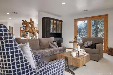 29610 Wapiti Ct, Tehachapi, CA 93561 photo 10