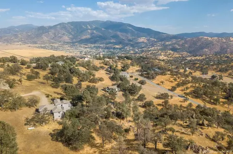 29610 Wapiti Ct, Tehachapi, CA 93561 photo 28
