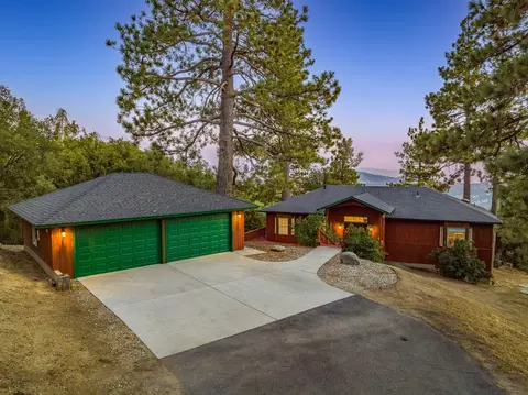 29700 Goldspike Rd, Tehachapi, CA 93561 photo 2