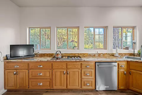 29700 Goldspike Rd, Tehachapi, CA 93561 photo 17