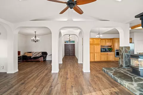 29700 Goldspike Rd, Tehachapi, CA 93561 photo 13