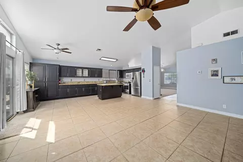 44122 63rd St W, Lancaster, CA 93536 photo 8