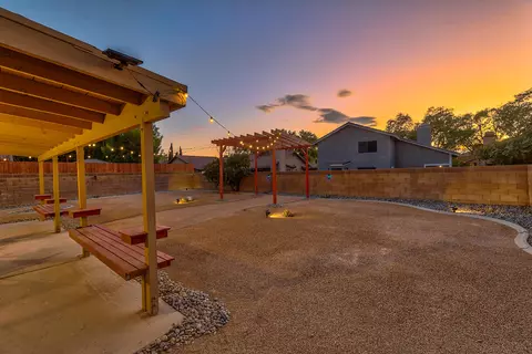44045 Ruthron Ave, Lancaster, CA 93536 photo 30