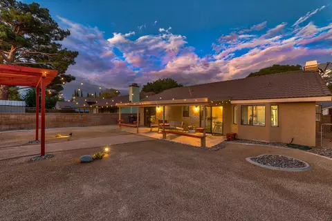 44045 Ruthron Ave, Lancaster, CA 93536 photo 2