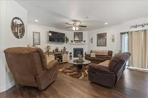 19920 Meadows Rd, Tehachapi, CA 93561 photo 18