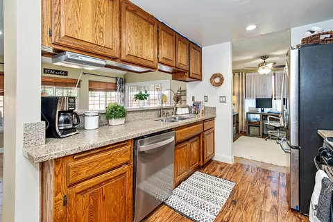 643 Ave J6 E, Lancaster, CA 93535 photo 19