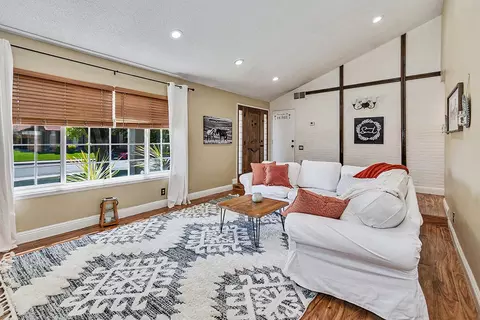 643 Ave J6 E, Lancaster, CA 93535 photo 14