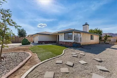19851 Piedra Dr, Tehachapi, CA 93561 photo 2
