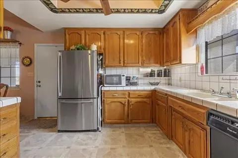 19851 Piedra Dr, Tehachapi, CA 93561 photo 11