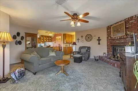 19851 Piedra Dr, Tehachapi, CA 93561 photo 6