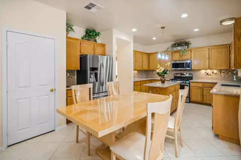 2767 Huston Pl, Lancaster, CA 93536 photo 13