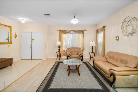 2767 Huston Pl, Lancaster, CA 93536 photo 4