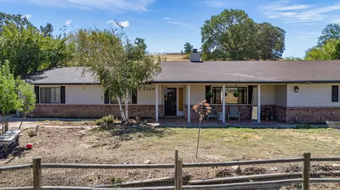 23291 Dart Dr, Tehachapi, CA 93561 photo 1