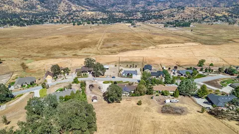 23291 Dart Dr, Tehachapi, CA 93561 photo 36