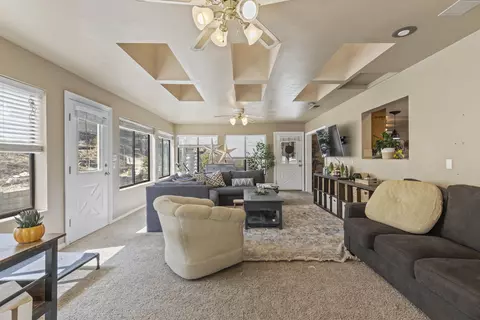 23291 Dart Dr, Tehachapi, CA 93561 photo 16