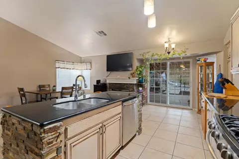 2129 Bend Ave, Lancaster, CA 93535 photo 16