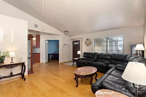 2129 Bend Ave, Lancaster, CA 93535 photo 7