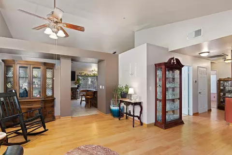 2129 Bend Ave, Lancaster, CA 93535 photo 8