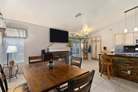 2129 Bend Ave, Lancaster, CA 93535 photo 10