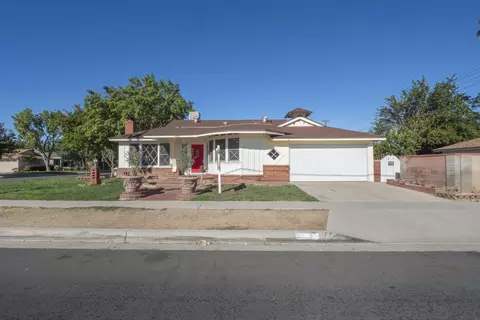 43905 Heaton Ave, Lancaster, CA 93534 photo 4