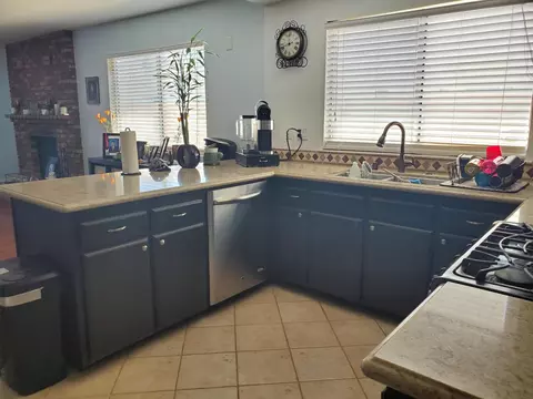 43730 Rogier St, Lancaster, CA 93535 photo 14