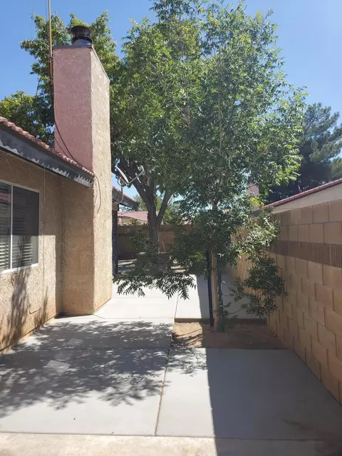 43730 Rogier St, Lancaster, CA 93535 photo 31