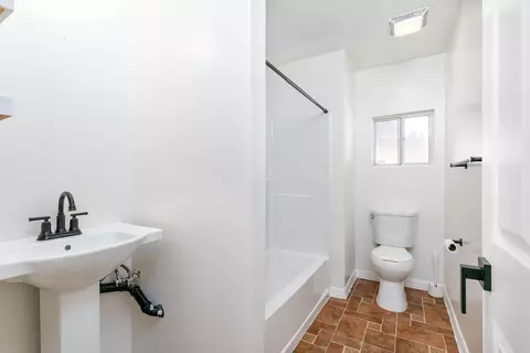 37853 E 11th St, Palmdale, CA 93550 photo 11