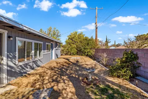 2882 Benito Ave, Mojave, CA 93501 photo 32