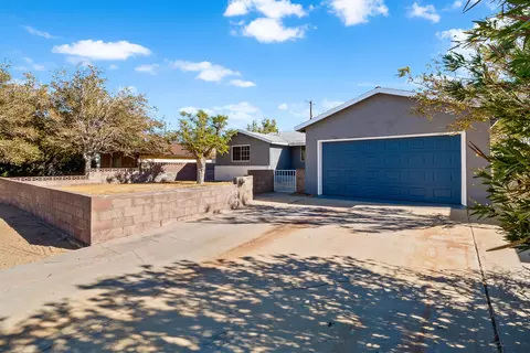 2882 Benito Ave, Mojave, CA 93501 photo 2