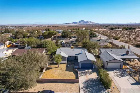 2882 Benito Ave, Mojave, CA 93501 photo 7