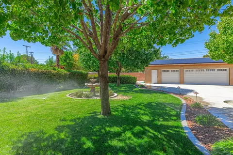 43733 Fenner Ave, Lancaster, CA 93536 photo 4