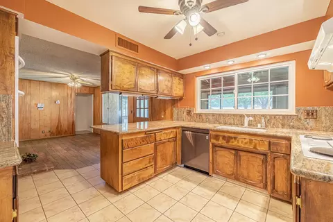 43733 Fenner Ave, Lancaster, CA 93536 photo 22