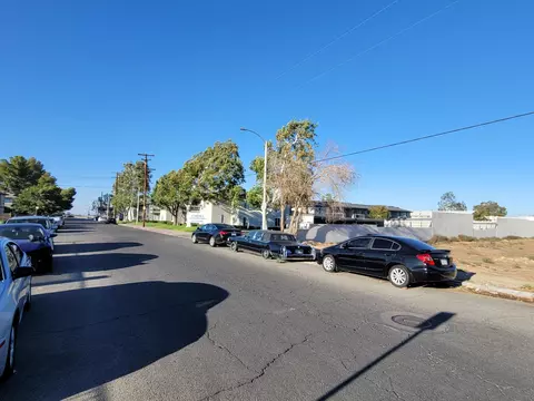 11 Th St E Ave Q3, Palmdale, CA 93550 photo 6