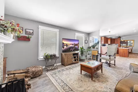 25213 Heather Hill Ave, Lancaster, CA 93536 photo 7