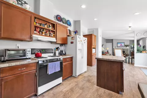 25213 Heather Hill Ave, Lancaster, CA 93536 photo 17