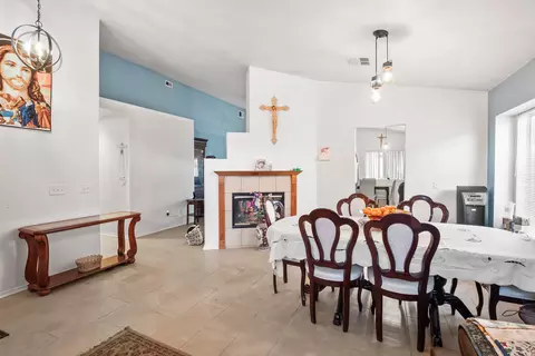 2512 E Lingard St, Lancaster, CA 93535 photo 7