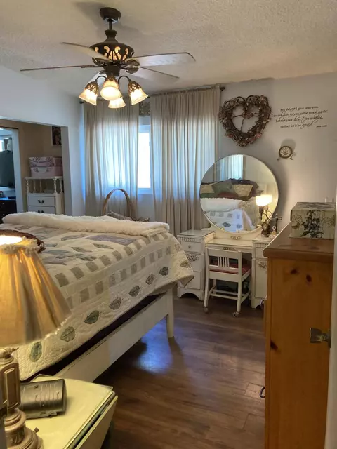 747 E Avenue L4 Ave, Lancaster, CA 93535 photo 8