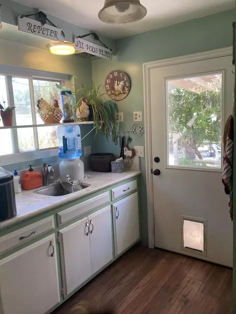 747 E Avenue L4 Ave, Lancaster, CA 93535 photo 17