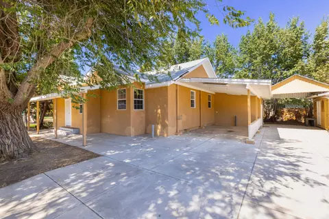 105 W I St, Tehachapi, CA 93561 photo 3