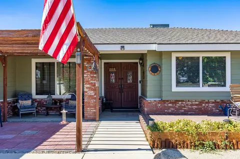18181 Bowie St, Tehachapi, CA 93561 photo 4