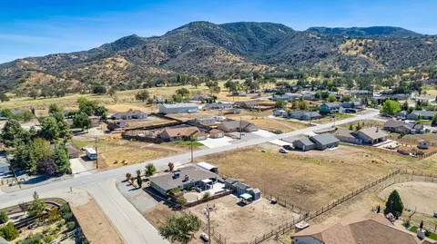 18181 Bowie St, Tehachapi, CA 93561 photo 44