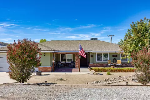 18181 Bowie St, Tehachapi, CA 93561 photo 1