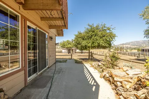 23001 Homestead Way, Tehachapi, CA 93561 photo 31
