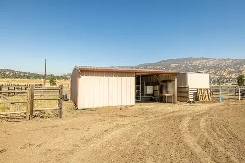23001 Homestead Way, Tehachapi, CA 93561 photo 36